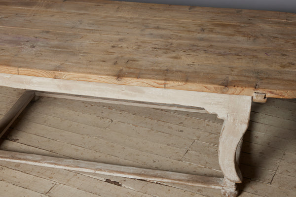 Large Italian Oval Top White Painted Table on Bun Feet with Stretcher Base from Genoa