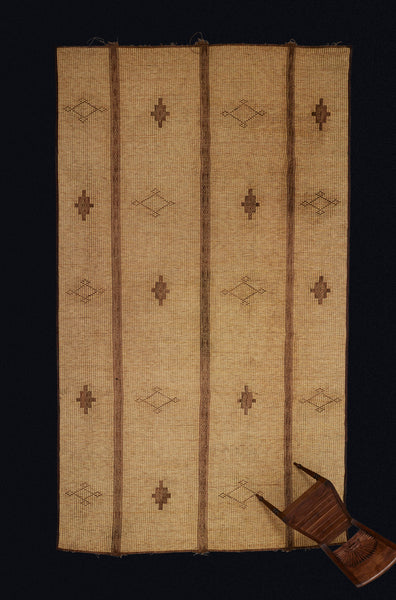 Large Blonde Tuareg with Floating Steps & Diamonds with 3 Board Decorative Bands...........(9' x 16'3")