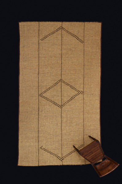 Light Colored Tuareg with a Central Diamond Flanked by a Pair of Half Brackets on an Open Field (6'9" x 13'5")
