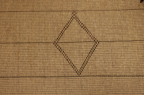 Light Colored Tuareg with a Central Diamond Flanked by a Pair of Half Brackets on an Open Field (6'9" x 13'5")