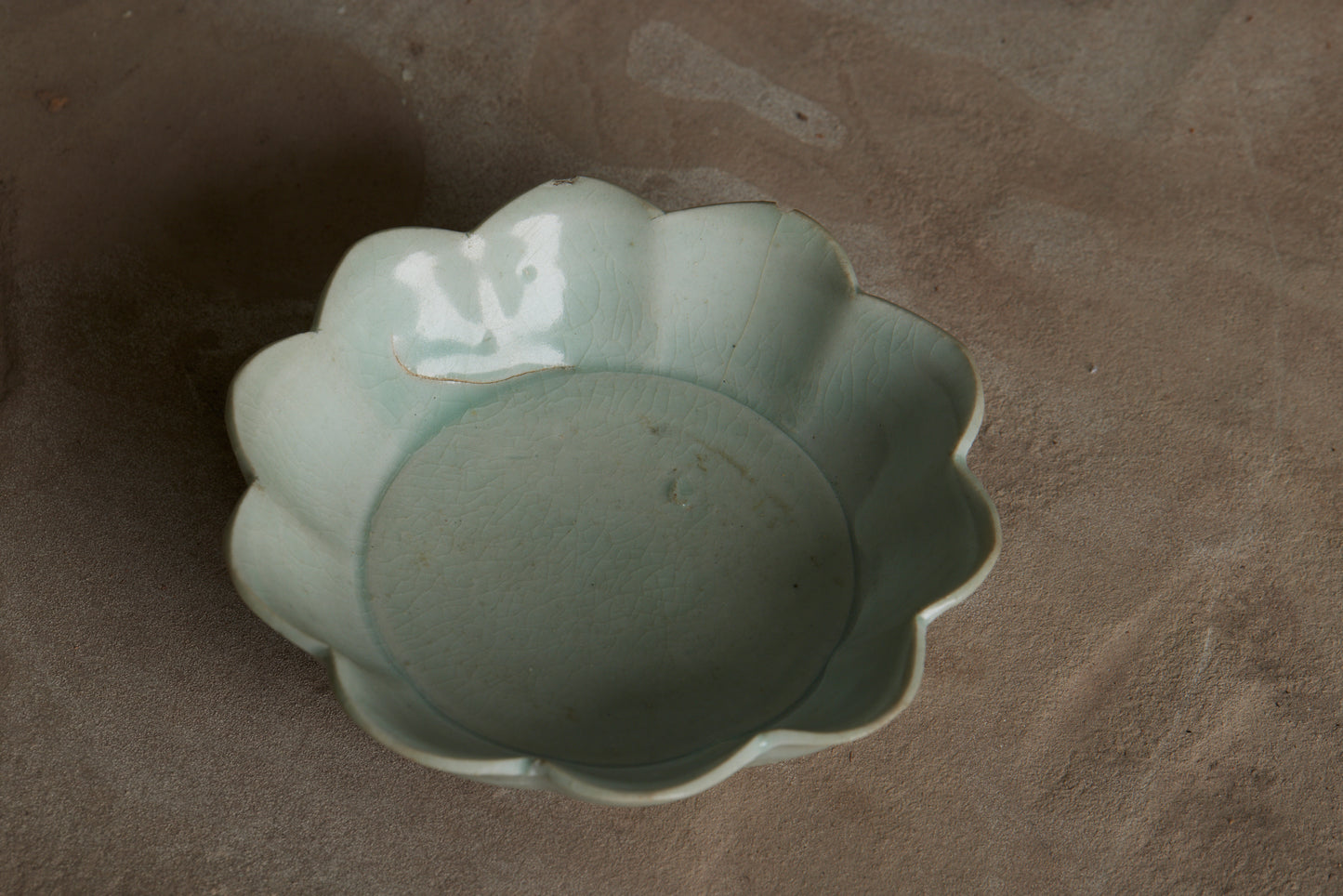 lotus-shaped-bowl