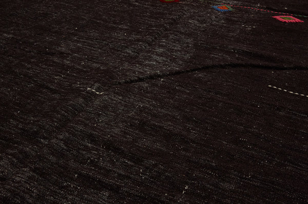 Large Bedouin Goat Hair Carpet with Central Diamond Pattern ............... (7' 5'' x 11' 5'')