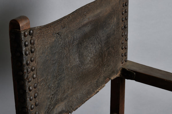Late 17th - Early 18th Century Spanish Hall Chair