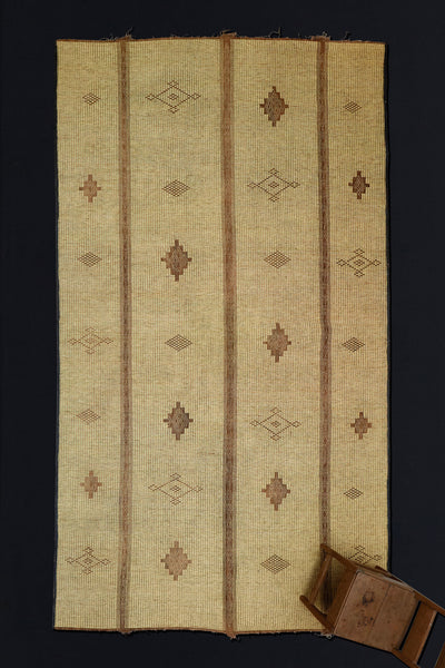 3 Banded Tuareg with Multiple Diamonds .............. (8' 10'' x 15' 9'')