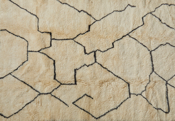 Black on Cream Abstract Beni Ourian ............................... (4' 10'' x 7' 2'')
