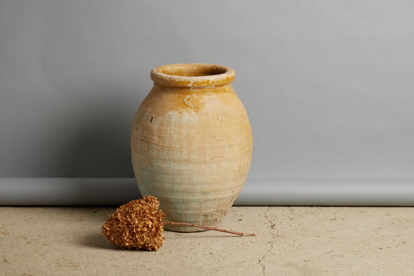 Small Peloponnesian Jar with Ochre Glaze at Neck