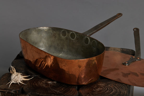 Oval Copper French 19th Century Saucepan with Lid