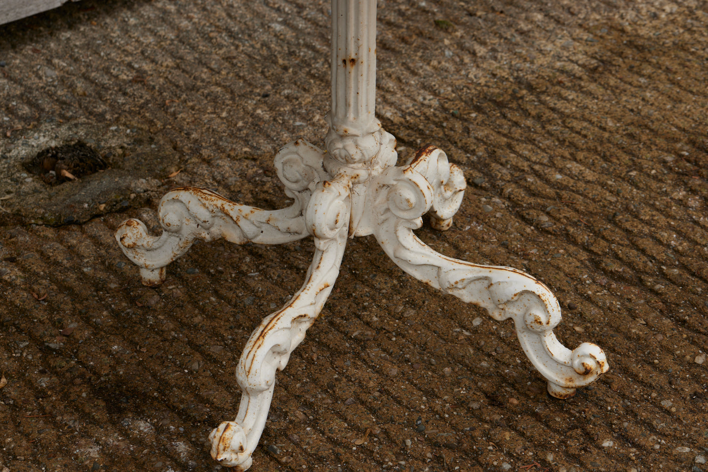 19th Century French Guéridon with Iron Base