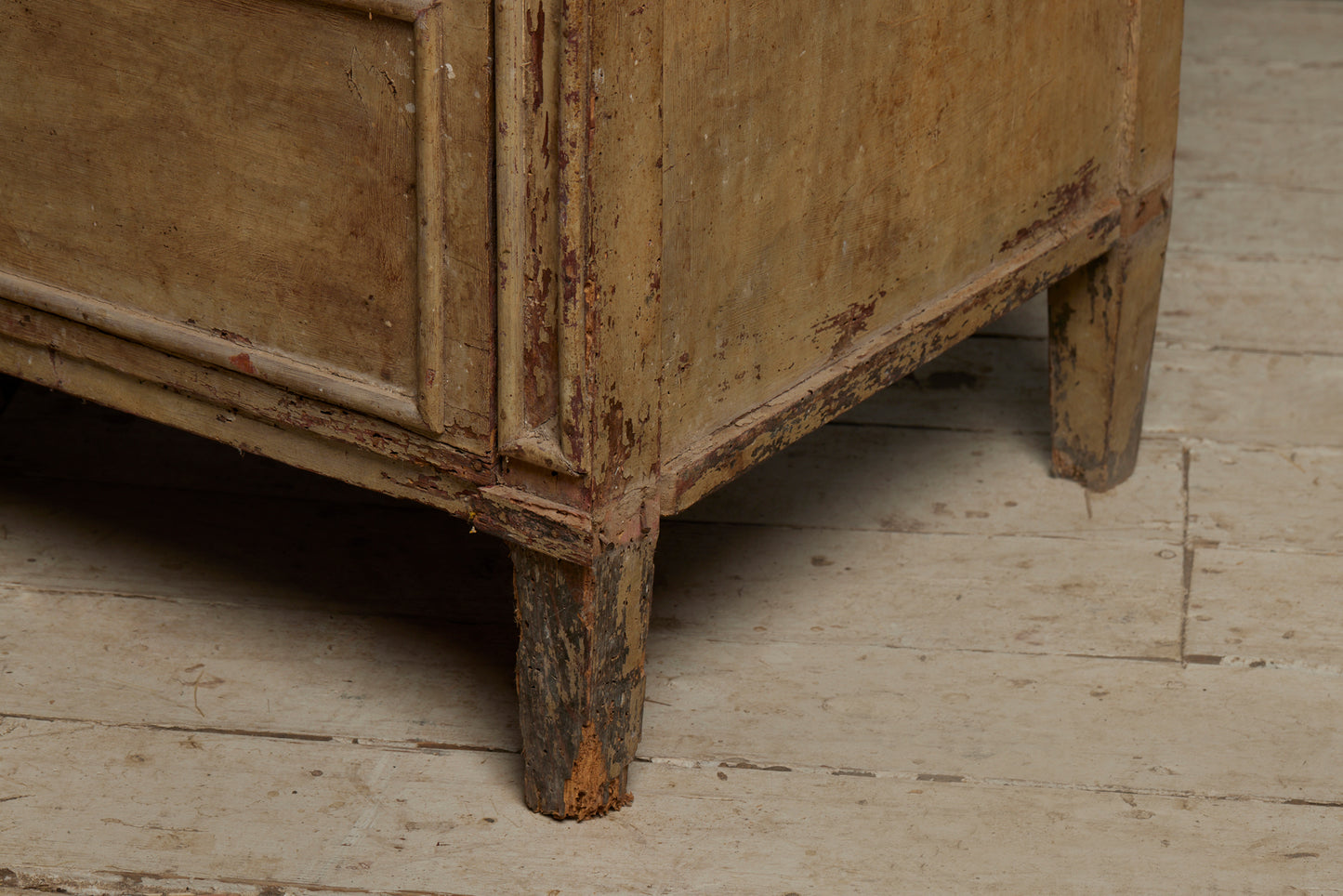 19th Century Spanish Cream Mule Chest with Blanket Chest Top