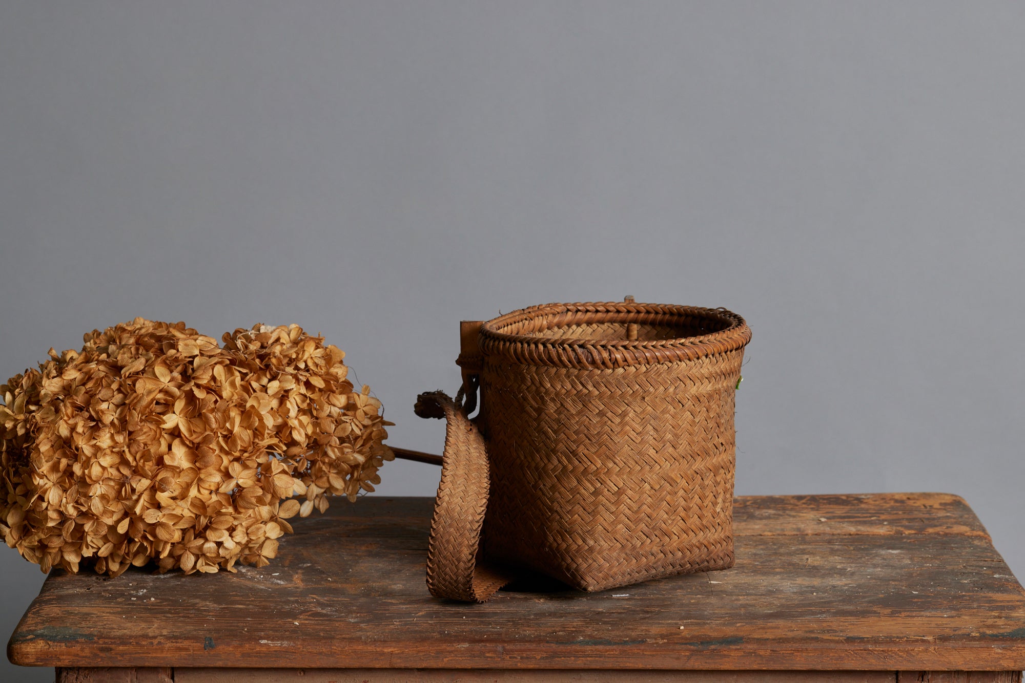 Small Borneo Gathering Basket with Strap Handle