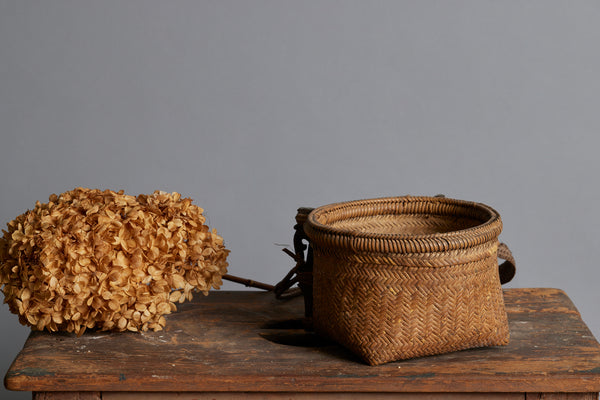 Small Borneo Gathering Basket with Strap Handle