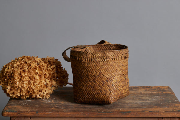 Small Borneo Gathering Basket with Strap Handle