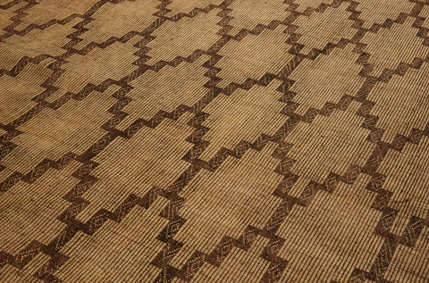 Early Medium Tuareg Carpet with Interlocking Step Diamonds with a Decorative Leather Fringe (7'5" x 12'8")