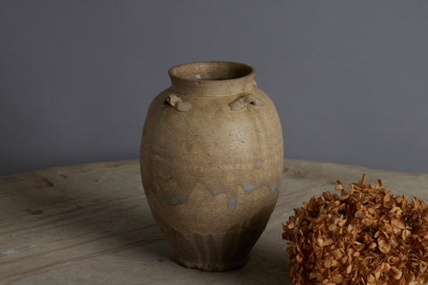 Cream Glaze Colored Northern Sung Dynasty Storage Pot Discovered in the Musi River Basin