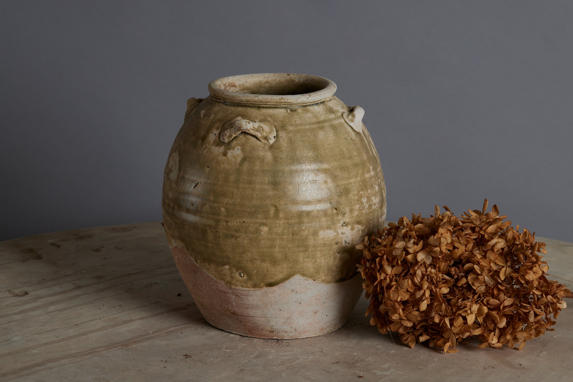 Spatterware Yue Wei Storage Jar from a Shipwreck off the Coast of Java