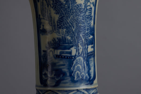 18th Century Kang XI Blue and White Mantle Garniture in Excellent Condition