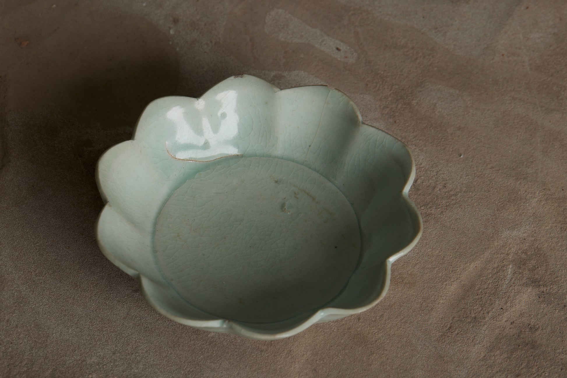 lotus-shaped-bowl