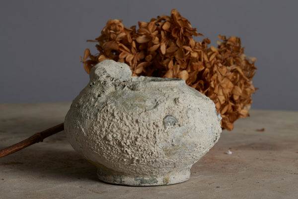 Squat Shaped White Sung Dynasty Shipwreck Jar found off the Coast of Java