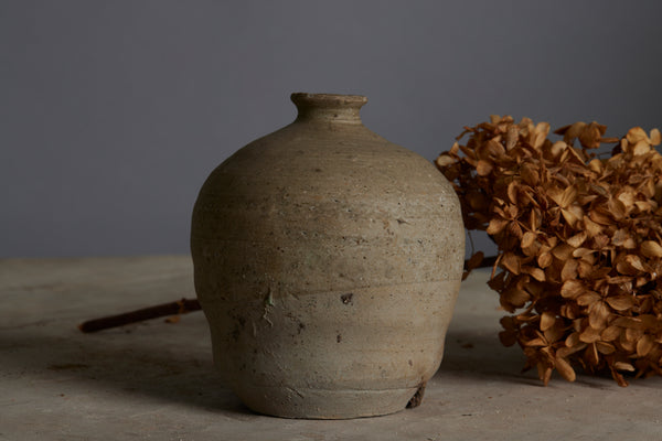 Small Light Colored Sung Dynasty Vase Discovered in the Musi River Basin in Sumatra