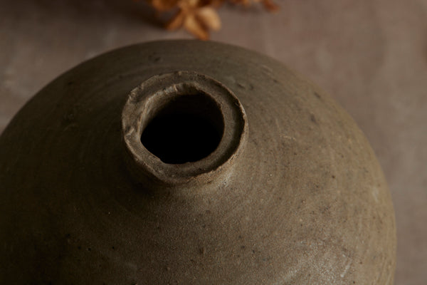 Small Light Colored Sung Dynasty Vase Discovered in the Musi River Basin in Sumatra