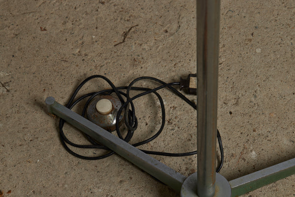 Italian Mid Century Modern Floor Lamp