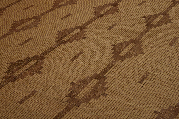 Large Light Coloured Tuareg Carpet with 5 Bands of Stepped Diamonds ............... (9'1" x 15'7")