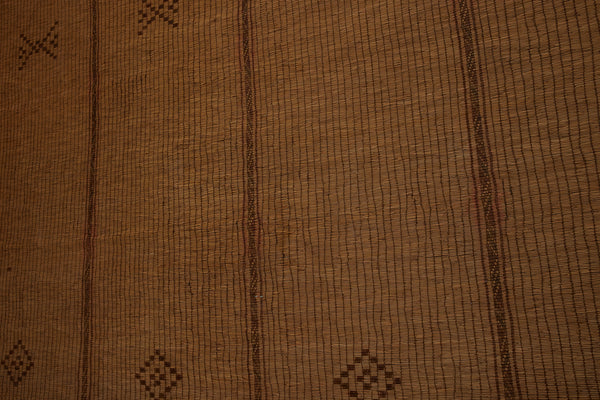 Large Early Simple Patterned Tuareg Mat with Overall Light Wear ............... (8'5" x 15')