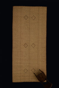 Light Coloured Medium Tuareg Comprising of 6 Stepped Diamonds ............... (6'8''x 15'6'')