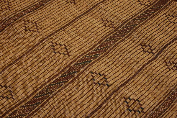 Early Small Tuareg Carpet with 6 Bands of Stepped Stacked Diamonds .............. (3'7''x 4'7'')