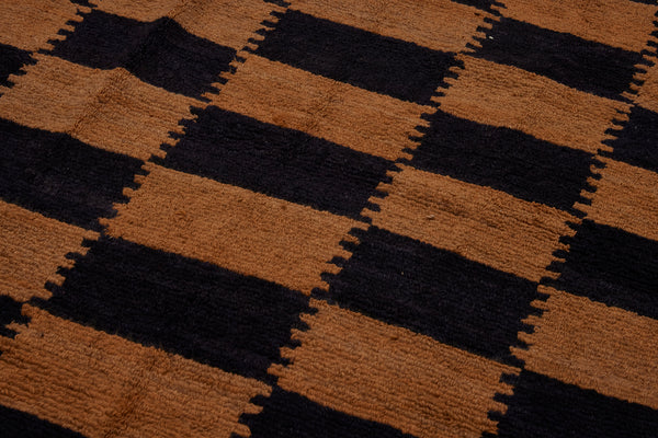 Black & Camel Coloured Konya Tulu with Interlocking Pattern .............. (5'4''x 5'9'')