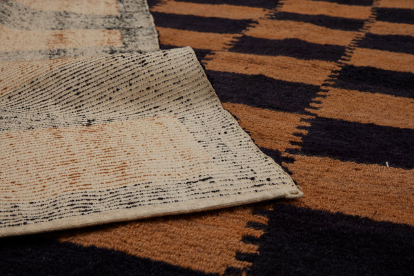 Black & Camel Coloured Konya Tulu with Interlocking Pattern .............. (5'4''x 5'9'')