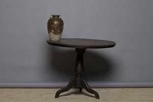 19th Century Dutch Colonial Teak Tea Table with a Baluster Base from Java