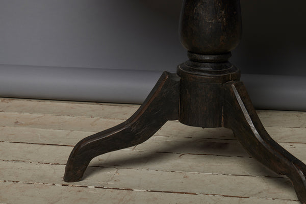 19th Century Dutch Colonial Teak Tea Table with a Baluster Base from Java