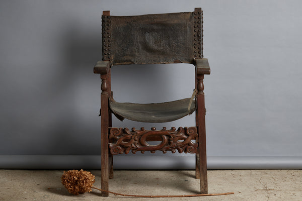 Late 17th - Early 18th Century Spanish Hall Chair
