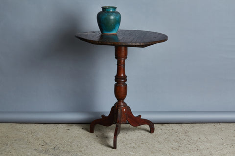 Mid 19th Century Dutch Colonial Teak Candle Stand with a Delicatly Turned Base