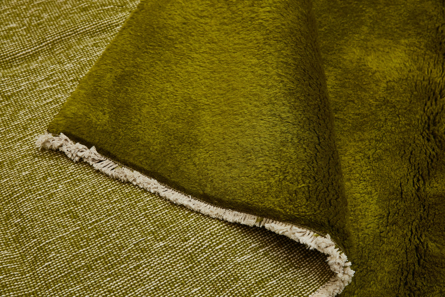 Large Lichen Sparta Carpet................(7' 11'' x 11' 3'')