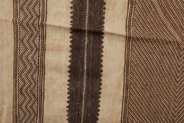 High Atlas Natural Brown and Cream Carpet with Brocade Weave Center ........................... (4' 10'' x 9' 4'')