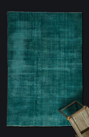 Dark Teal Sparta Carpet .......................... (6' 10'' x 10' 2'')