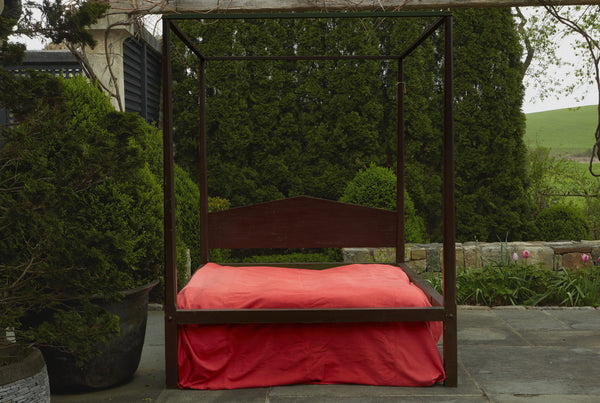 American Queen Sized 4 Poster Canopy Bed