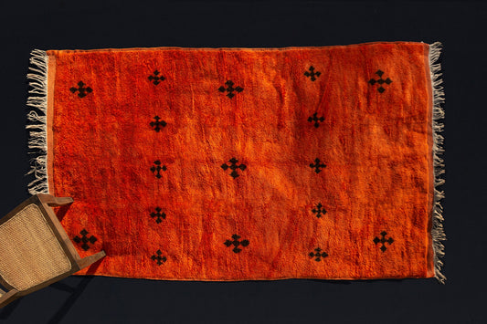 High Atlas Plush Pile Carpet with Cross Pattern (4' 9'' x 7' 11'')