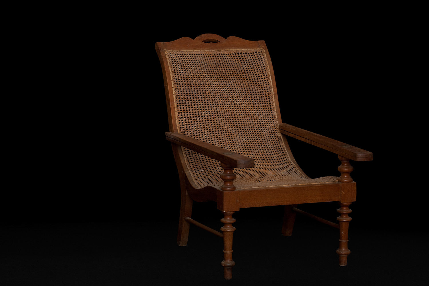 19th Century Teak and Rattan English Colonial Lounge Chair from Singapore